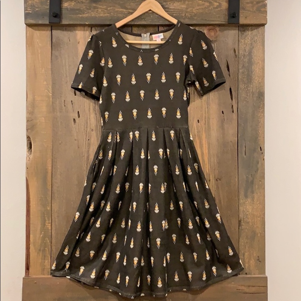 LuLaRoe Amelia dress size small